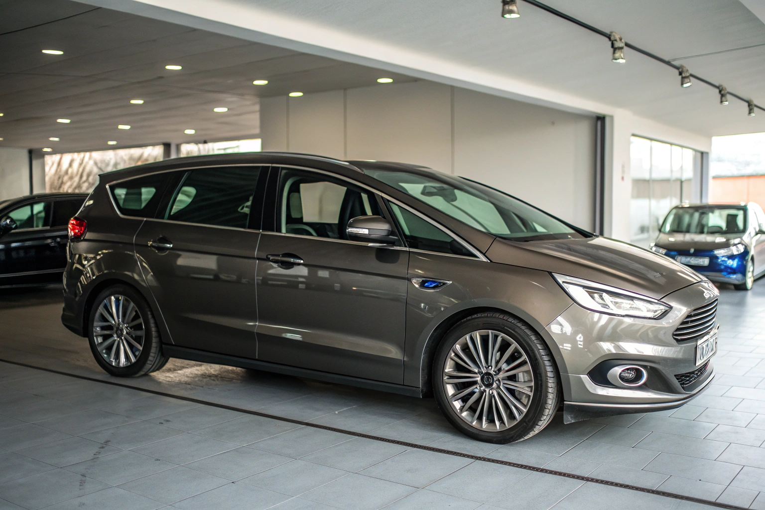 Ford S-MAX Titanium leasing